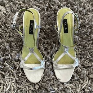 N.Y.L.A. Silver Metallic Leather Strappy Heels Size 6